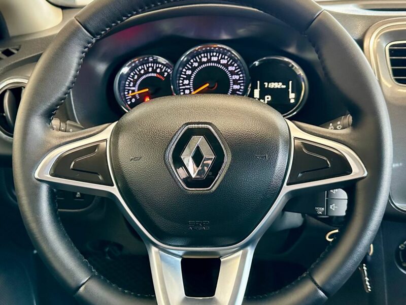 Renault Logan Stepway - фото 16