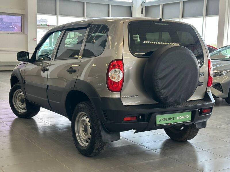 Chevrolet Niva - фото 4