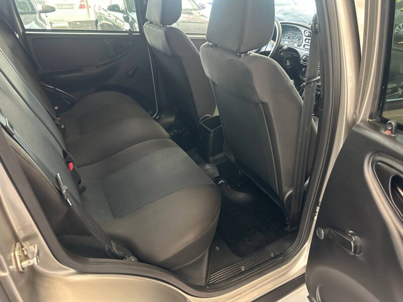 Chevrolet Niva - фото 17