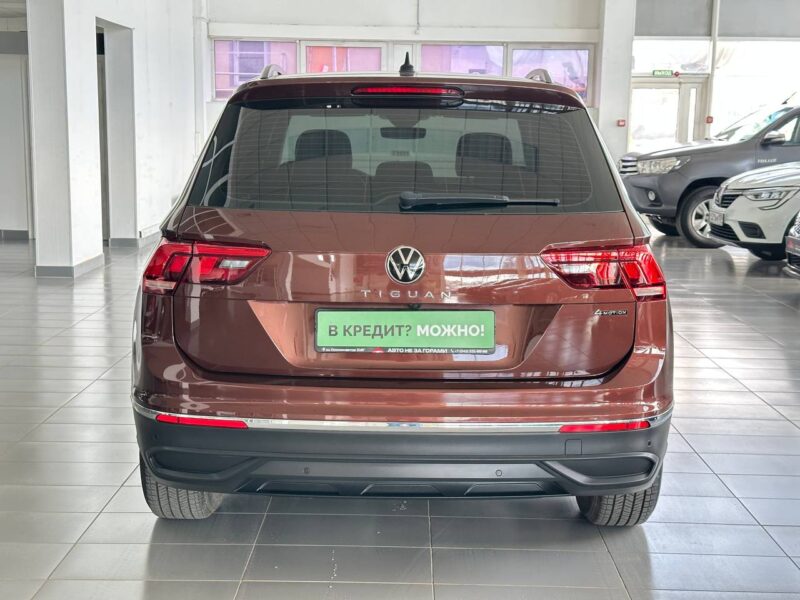 Volkswagen Tiguan - фото 3