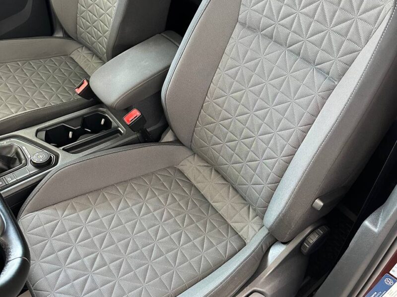 Volkswagen Tiguan - фото 8