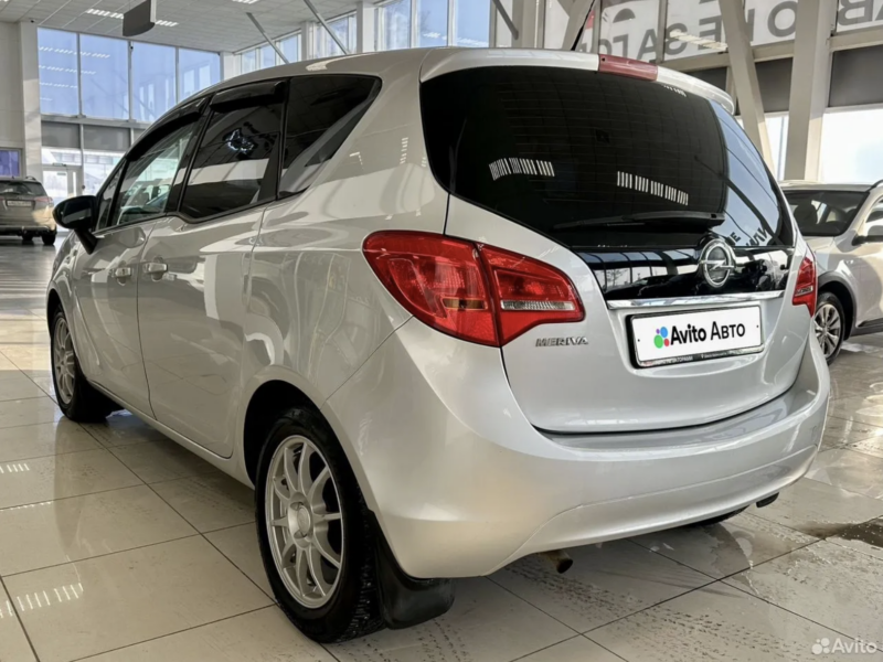 Opel Meriva - фото 5