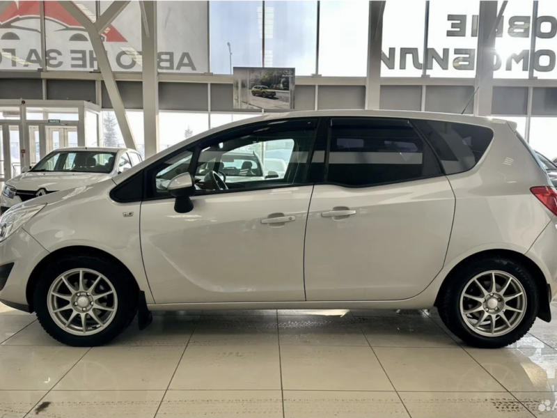 Opel Meriva - фото 6