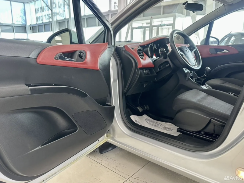 Opel Meriva - фото 8