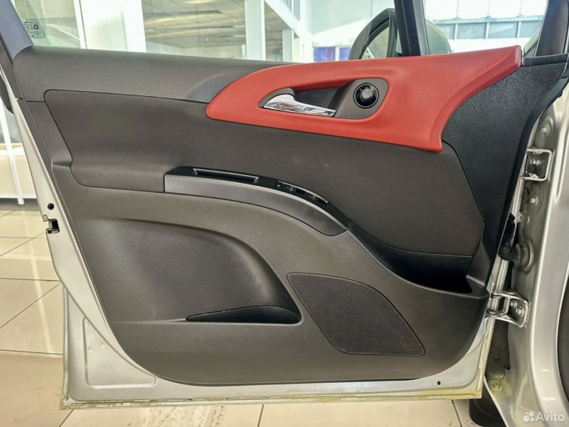 Opel Meriva - фото 10