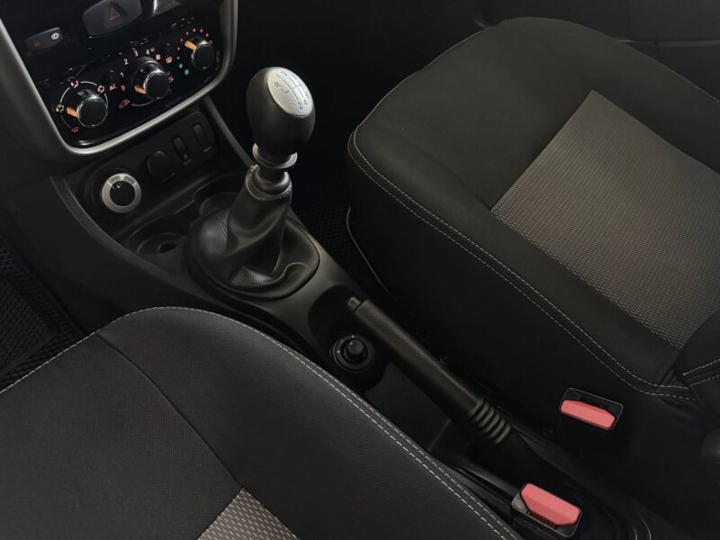 Renault Duster - фото 12