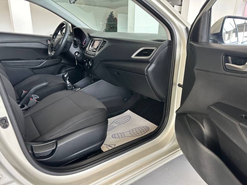 Hyundai Solaris - фото 14