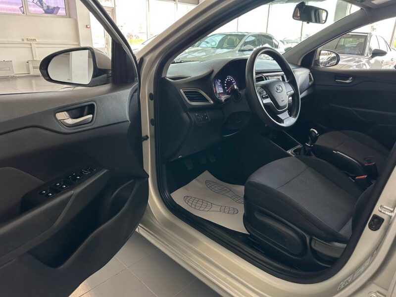 Hyundai Solaris - фото 6