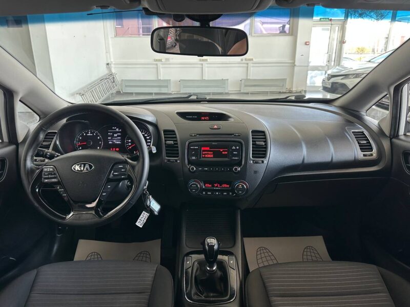 Kia Cerato - фото 13