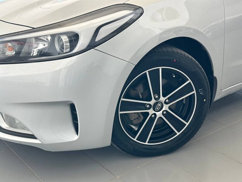 Kia Cerato - фото 22