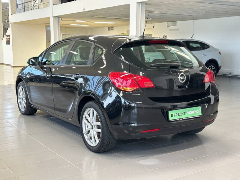 Opel Astra - фото 4