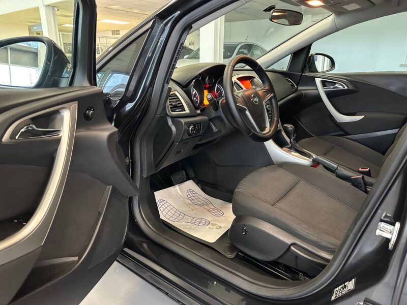 Opel Astra - фото 6