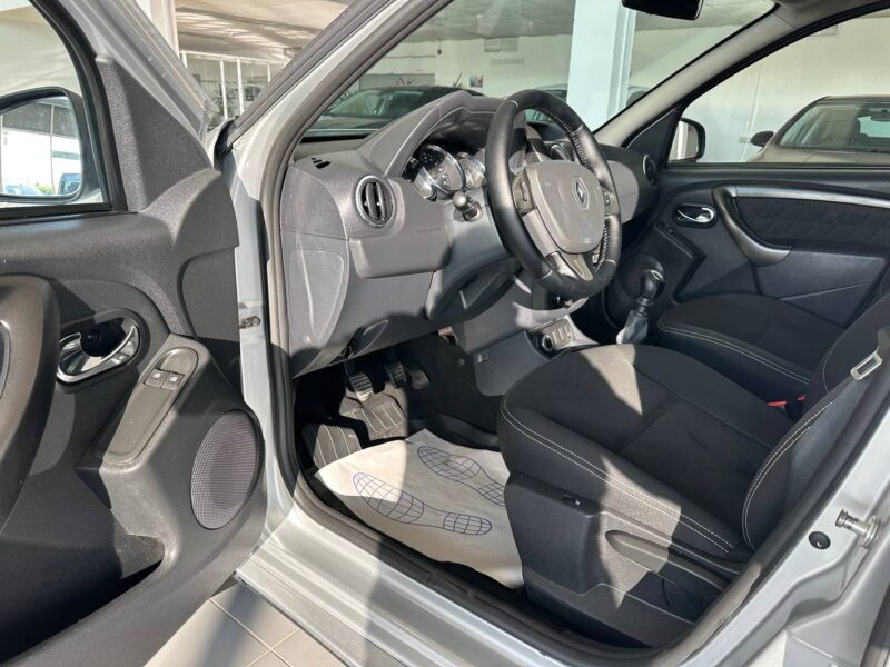 Renault Duster - фото 6