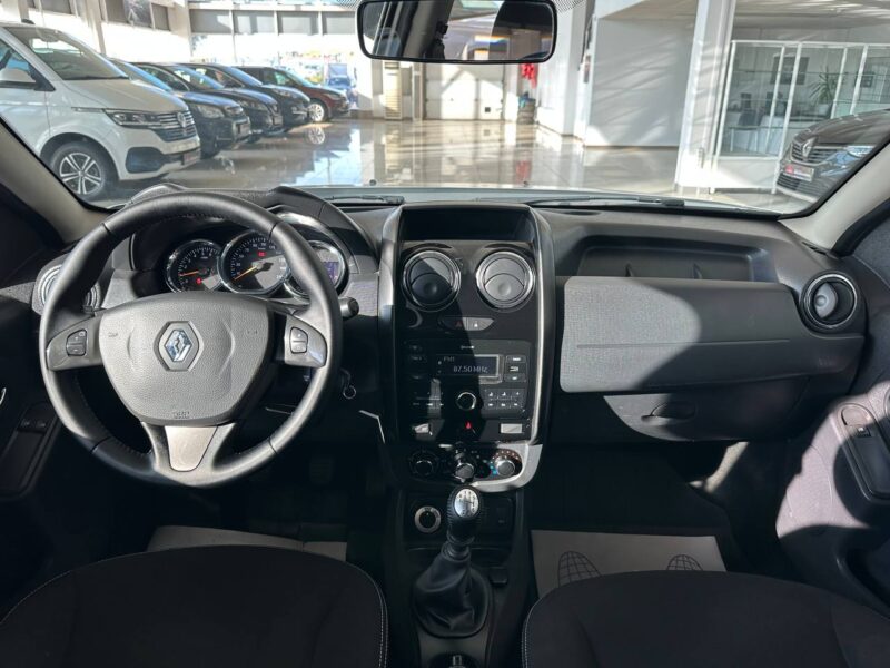 Renault Duster - фото 15
