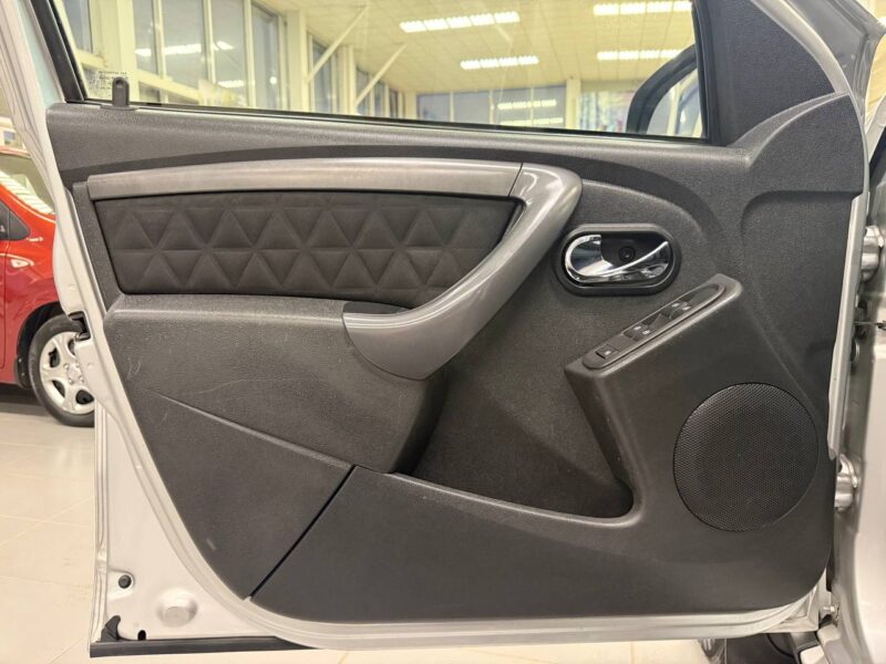 Renault Duster - фото 8