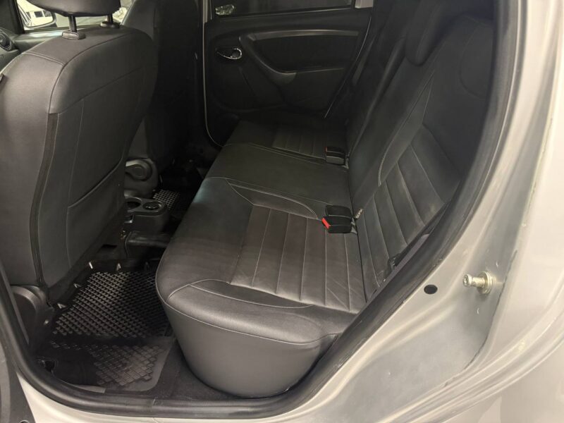 Renault Duster - фото 16