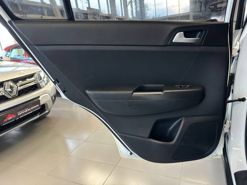 Kia Sportage - фото 18