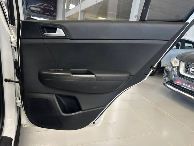 Kia Sportage - фото 24
