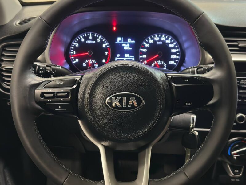 Kia Rio X - фото 12