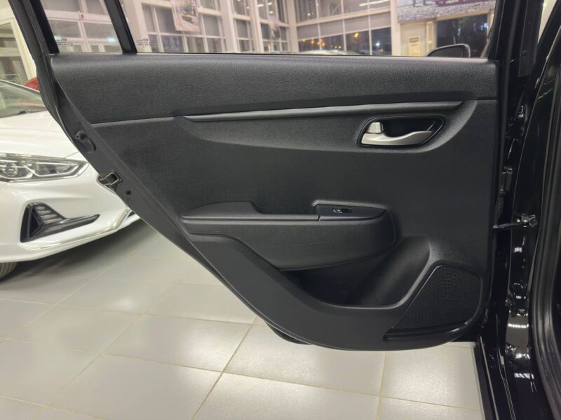 Kia Rio X - фото 19