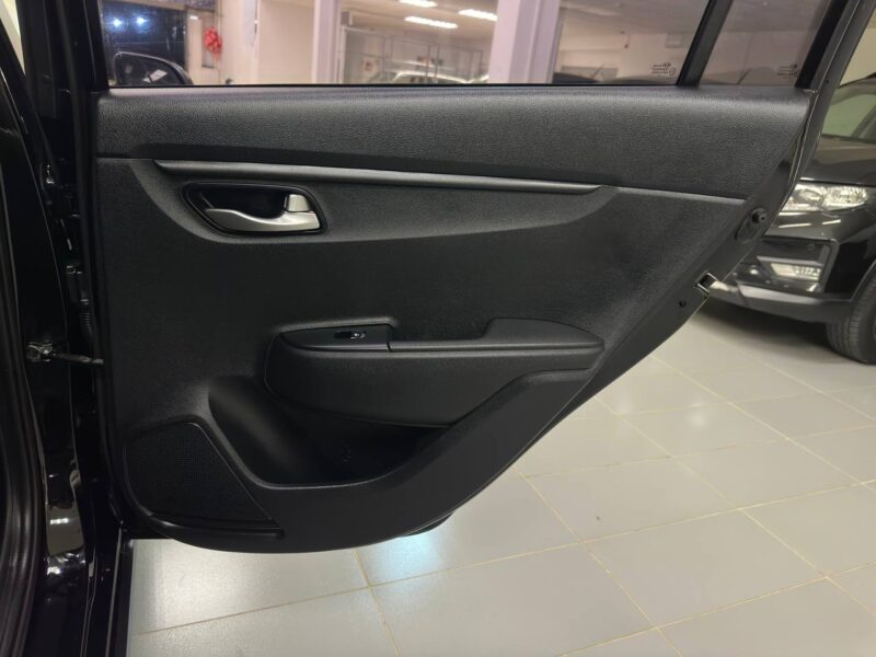 Kia Rio X - фото 22