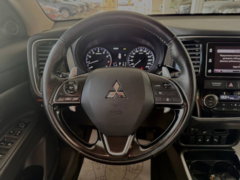 Mitsubishi Outlander - фото 18