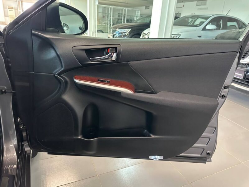 Toyota Camry - фото 24