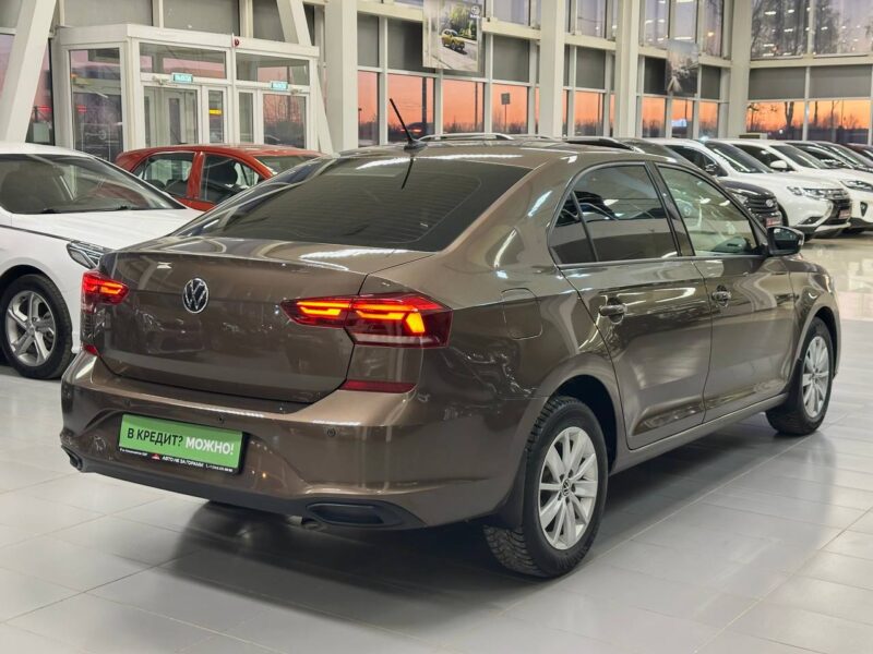 Volkswagen Polo - фото 6