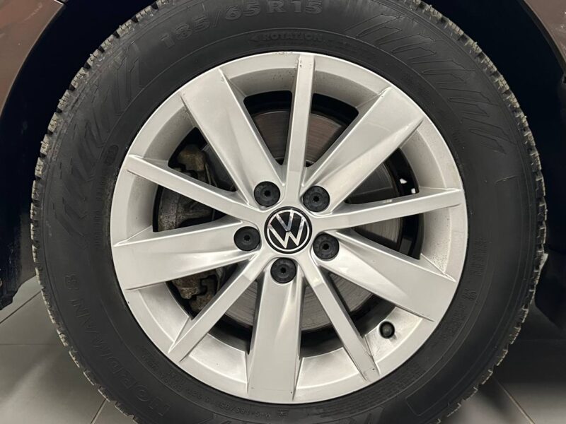 Volkswagen Polo - фото 28